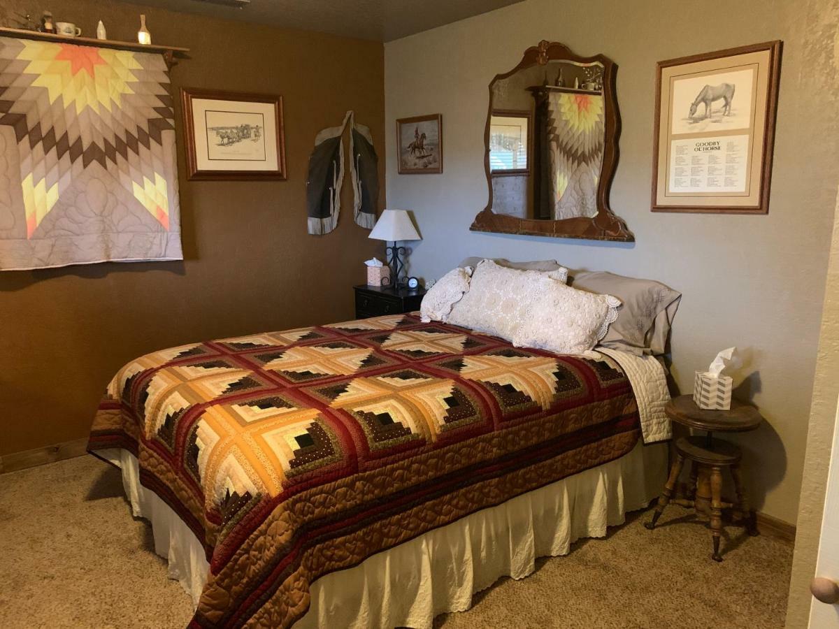 Zion'S Backyard Bed And Breakfast Colorado City Esterno foto